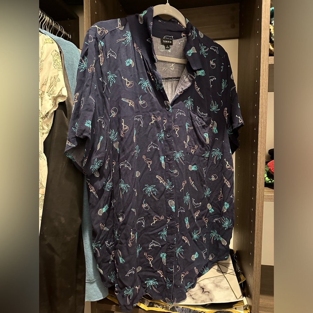 Torrid shirt